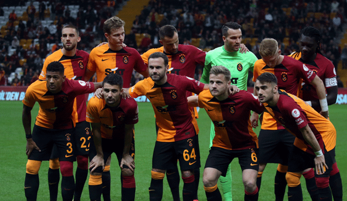 Fanatik: Galatasaray'da ayrılık! Arkadaşlarıyla vedalaştı