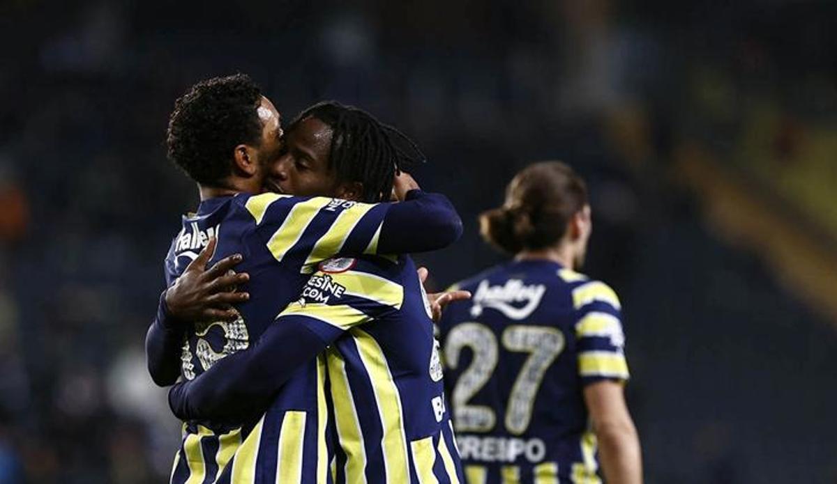 Fanatik: Fenerbahçe'de kafaları karıştıran olay