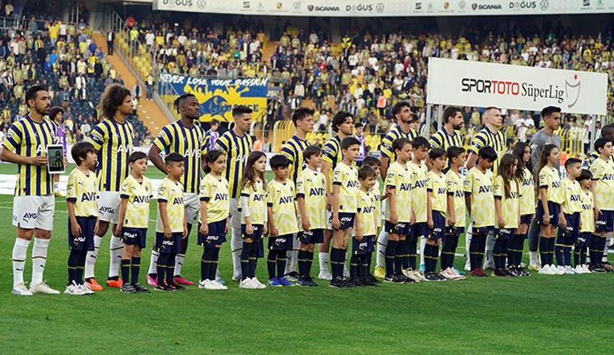 Fanatik: Yıldız futbolcunun istekleri Fenerbahçe'yi şoke etti! 2 katını talep etti