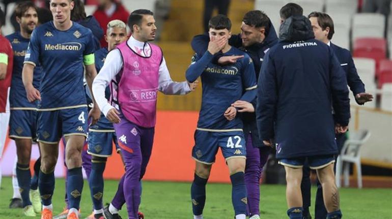 Sivasspor taraftarı, Alessandro Bianconun burnunu kırdı