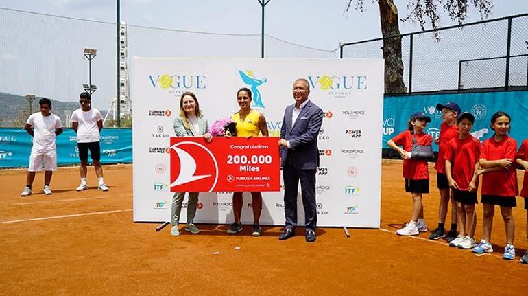 Hacı Esmer Avcı Tennis Cupta şampiyon Maria Lourdes Carle