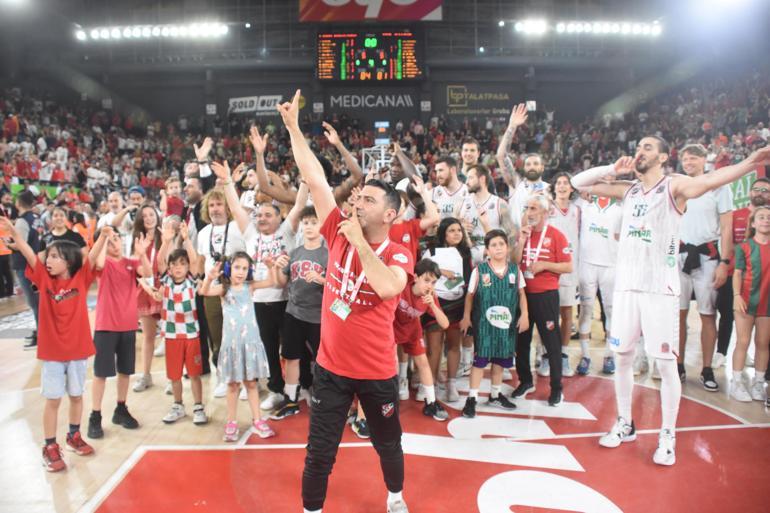 Pınar Karşıyaka - Türk Telekom maç sonucu: 84-81 | Karşıyaka, seride öne geçti